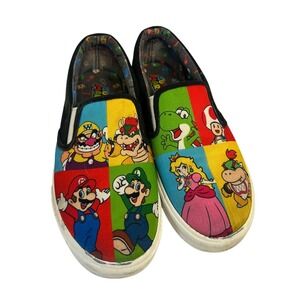 Nintendo Super Mario Bros Slip on Shoes Size Big Kid 4